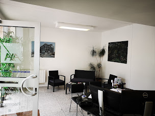 Photo n°19 de AXA Assurance et Banque Philippe Celestin à Dourdan (Agence d'assurance pour locataires)