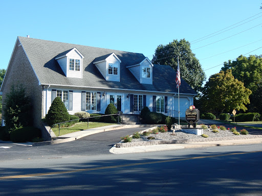 Lofland Funeral Home Logo