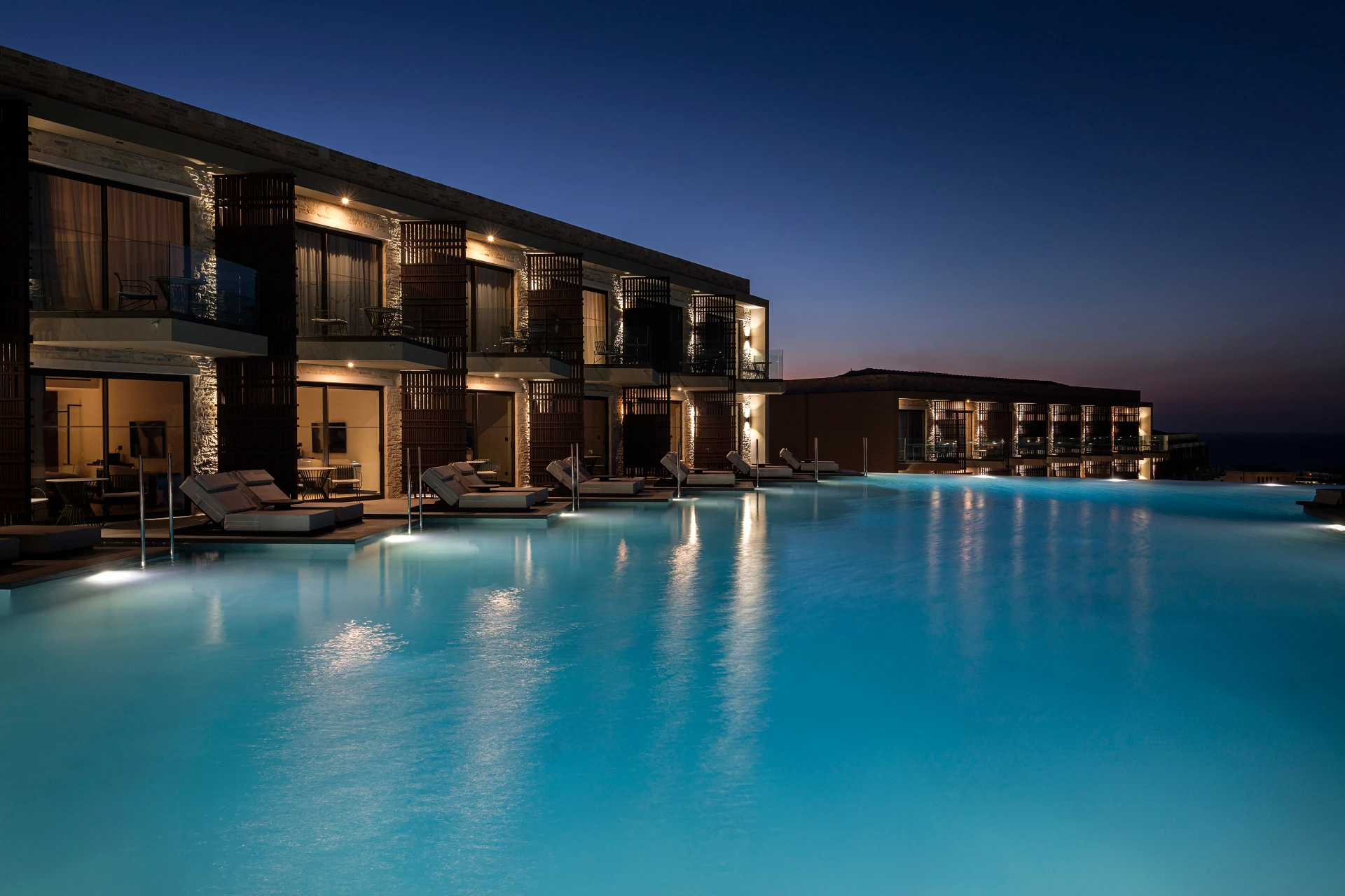 King Jason Zante – Designed for Adults by Louis Hotels