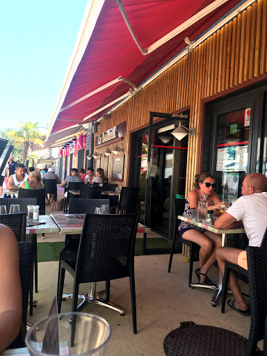 Photo 2 - Burger Avenue