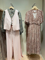 Photo n°6 de Maison 123 à Cambrai (Magasin de vêtements pour femmes)