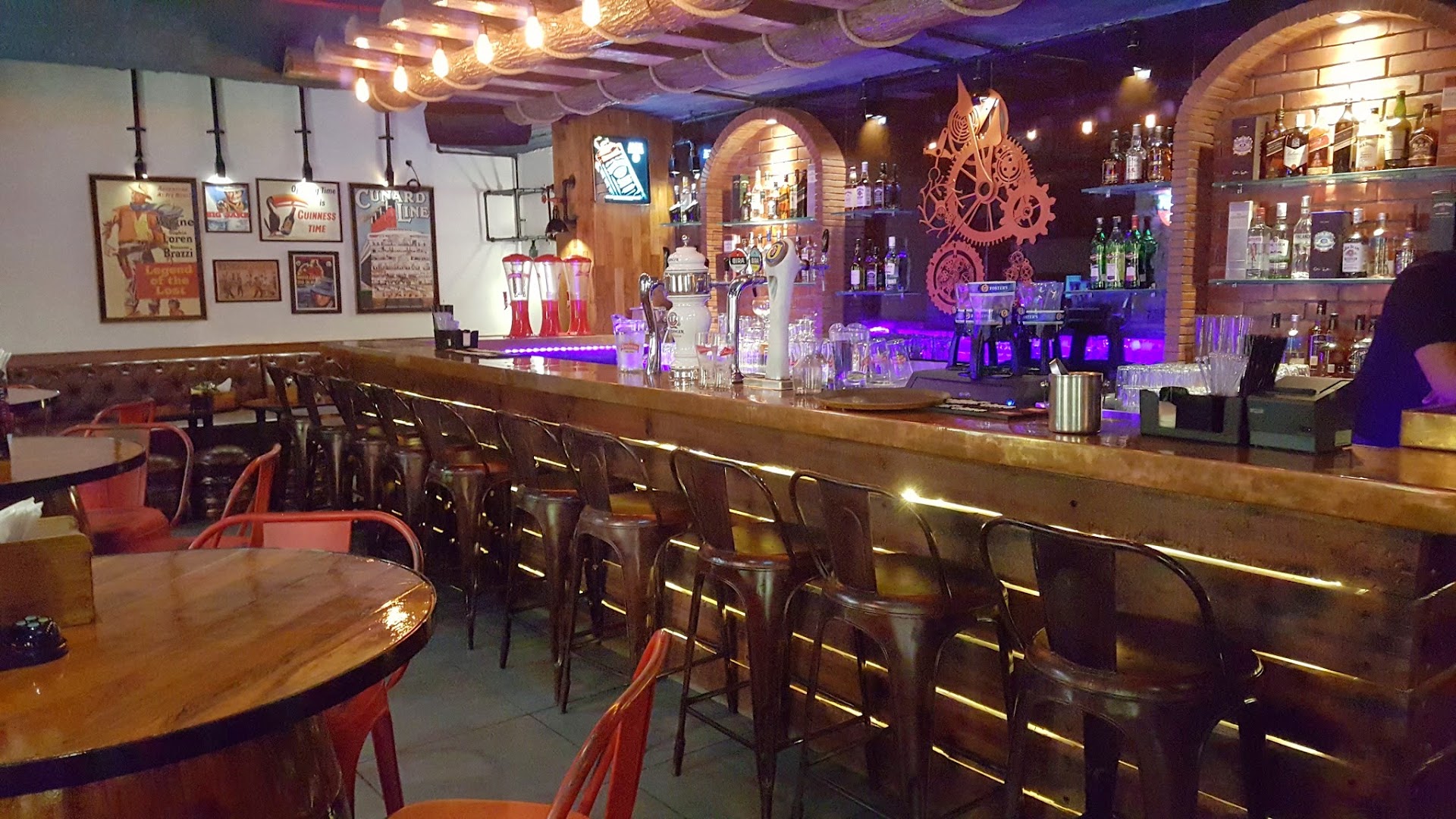 Lanterns Kitchen & Bar photo 2