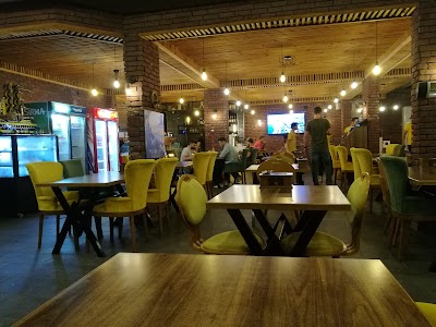 Zat-ı Şahane Cafe & Bistro