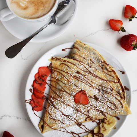 Little Crêpe Café by null