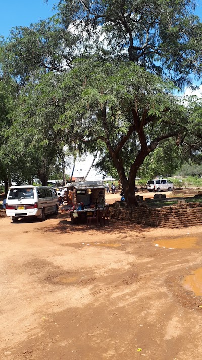 Photos of Mirisawetiya Car Park