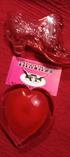 THREADS VINTAGE EMPORIUM - Thumbnail