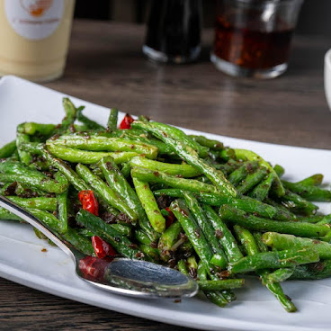 J’S Chinese Cuisine by null