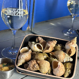Photo n°17 de Bulot Bulot Oyster & Seafood bar à Paris (Restaurant de fruits de mer)