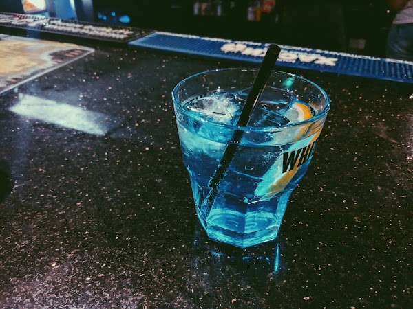 Бар три топора тольятти