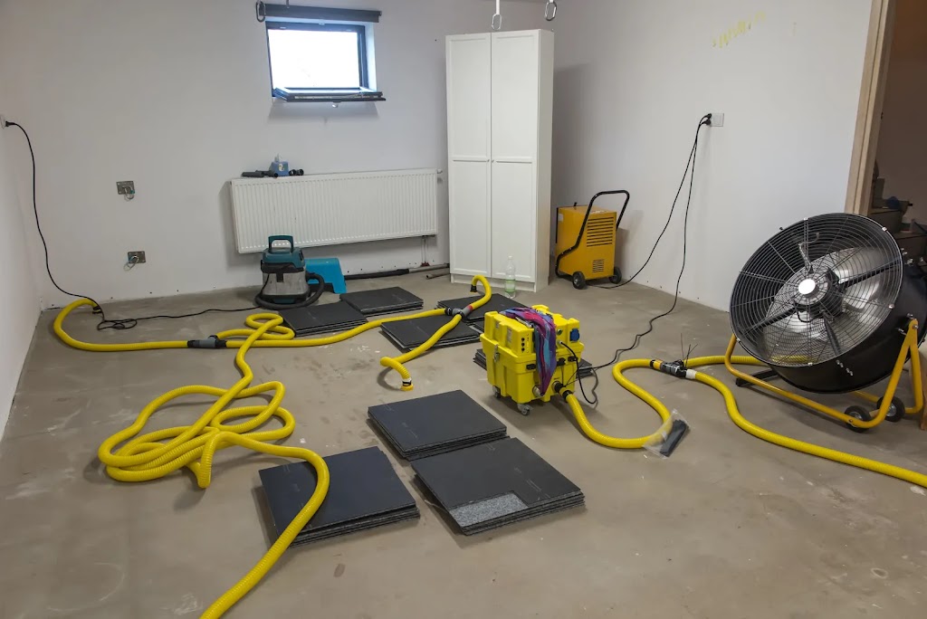 Water Damage Restoration Richardson photo