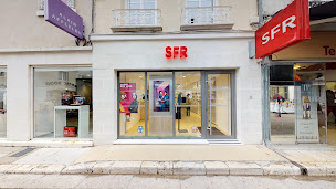 Photo n°3 de Boutique SFR Amboise à Amboise (Opérateur téléphonique)