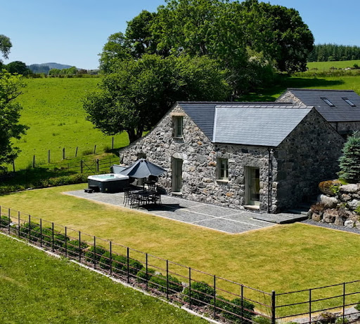 Bythynnod Bryncaled Cottages