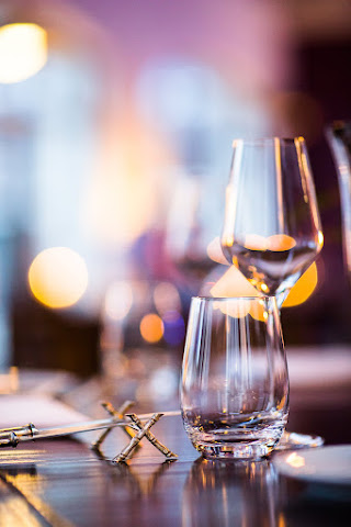 elements DELI RESTAURANT LOUNGE by null