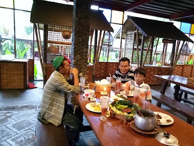 Photos of RM. Liwet Pak Asep Stroberi 2 Kadungora - Sangu Akeul Abah Asstro