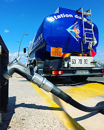 Photo n°11 de Station du Port de Saint-Tropez - Livraison Carburant Bateau, Gazole, Gazole Détaxé, SP95 - Golfe de Saint-Tropez à Saint-Tropez (Station-service)