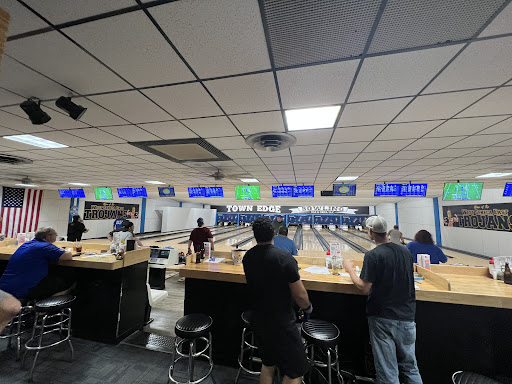 Town Edge Bowling Center - Thumbnail