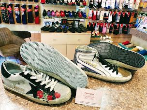 Photo n°17 de Cordonnerie Michelier Sweetshoes à Chambéry (Service de cirage de chaussures)