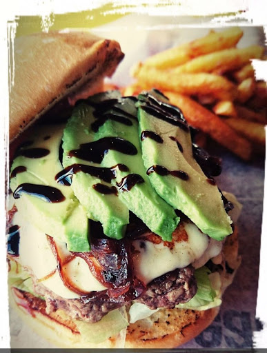 Photo 2 - LA BURGER MOBILE