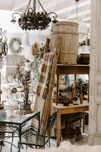 Kettlewells Vintiques-Floral Boutique - Thumbnail
