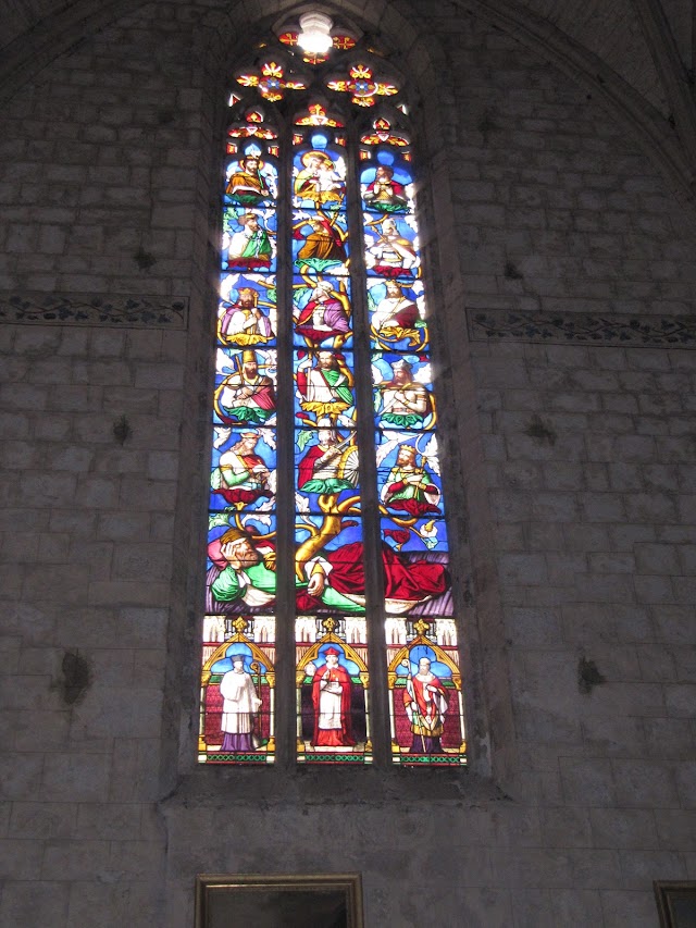 Église Collégiale Saint-Pierre