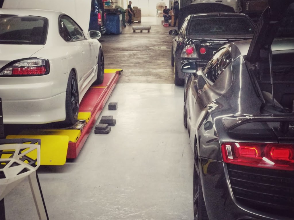 Autoclinic Pte Ltd - car servicing Singapore facility photo 2