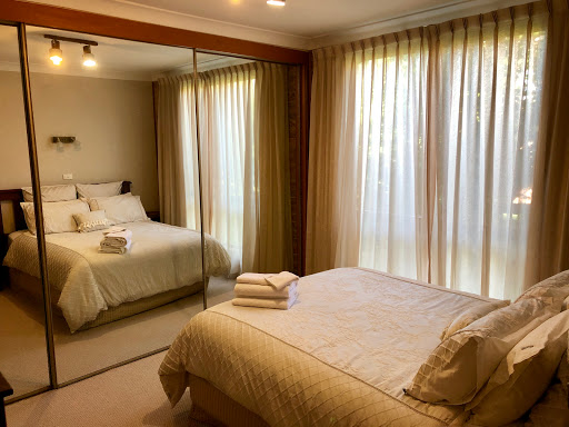 Cresswick Gardens Holiday Units - Thumbnail