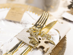 Photo n°27 de Fêter & Recevoir Toulon à La Valette-du-Var (Magasin de perruques)