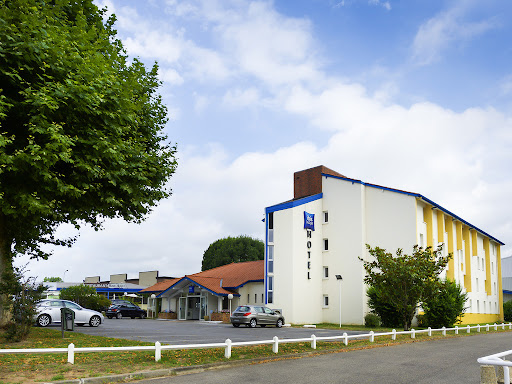 Photo de DOMAINE DE POUMATAN à Rivière-Saas-et-Gourby (40180)