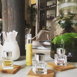 Photo n°18 de Jenny & Paola Maison à Paris (Salon de coiffure)