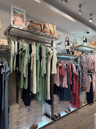 Photo n°6 de LPB LES PETITES BOMBES à Sète (Boutique d'accessoires de mode)