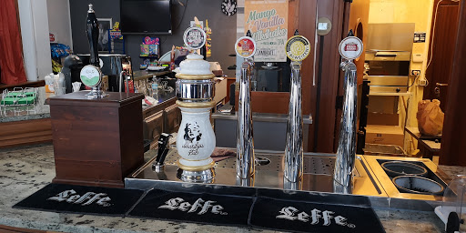 Marilyn Pub - Visual