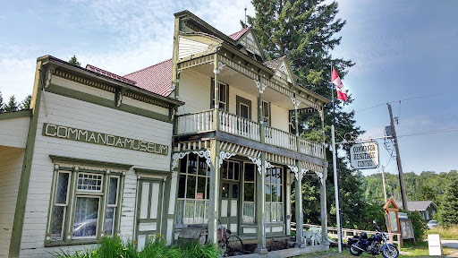 Commanda Museum - Visual