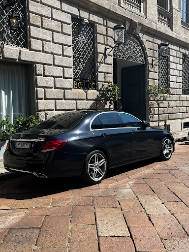 Taxi autonoleggio Della Corna - Thumbnail
