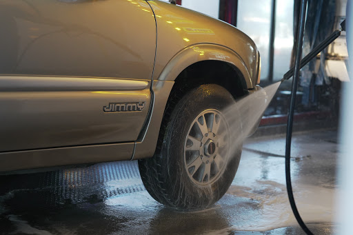 Monterey Vineyard Car wash - Thumbnail