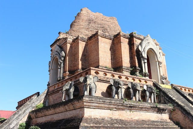 Wat Chedi Luang Worawihan清邁古城寺廟