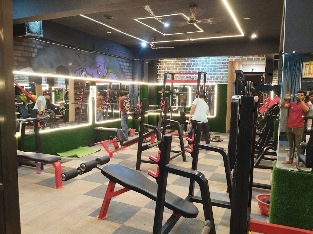 Muscles Monster The Iron Era