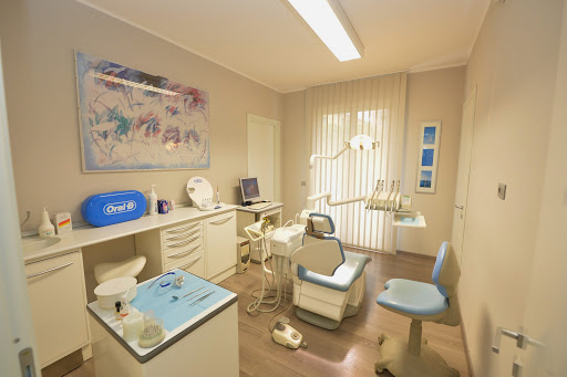 Massimo Sperandei Studio Dentistico