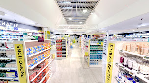 Photo n°2 de Pharmacie ROSET-PETIT à Écully (Pharmacie)