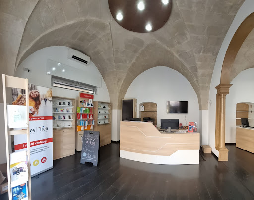SMARTONE (Vodafone Store) - Visual