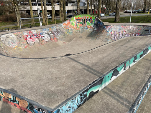 Gein skatepark and Bowl - Thumbnail