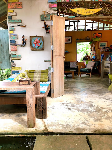 Chaba Café and Gallery by null