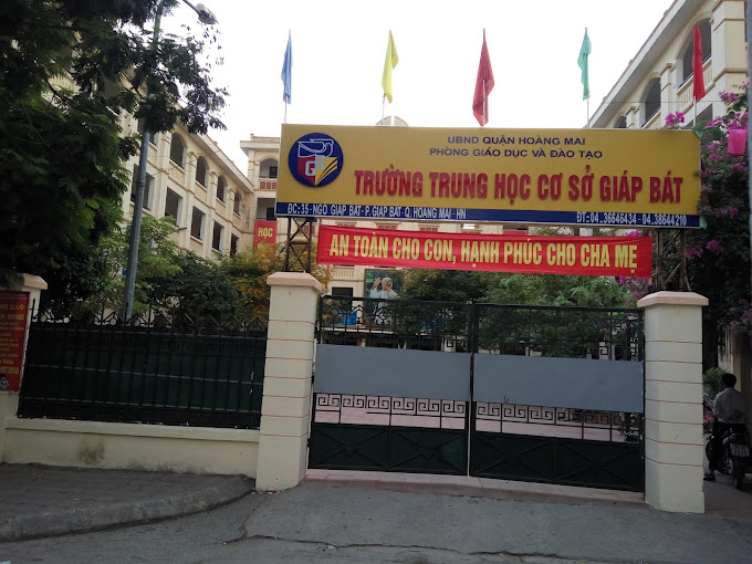 Trường THCS Giáp Bát