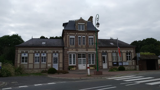 Photo de Mairie de Saint-Paër à Saint-Paër (76480)