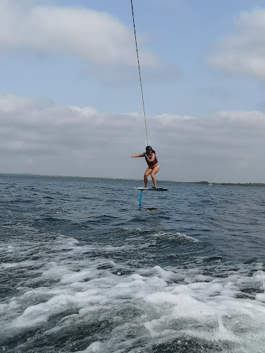 Sanguinet Wake School / Lac De Biscarrosse / Wakeboard, Ski Nautique Et Bouée Tractée