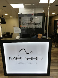 Photo n°10 de MEDARD Coiffeur Visagiste (Pt Audemer Centre-Ville) à Pont-Audemer (Salon de coiffure)