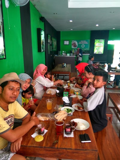 Photos of H Slamet Fried Duck