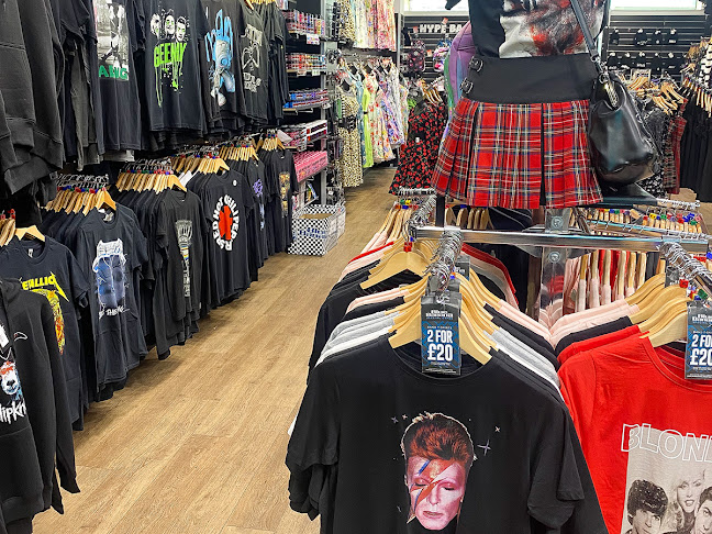 https://www.bluebanana.com/en_GB/stores/leicester