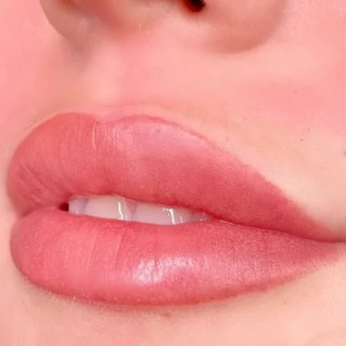 Luxury Contour – Make-Up, Permanent Make-Up and Lippen Unterspritzung HYALURON ohne Nadel by Lea - Thumbnail