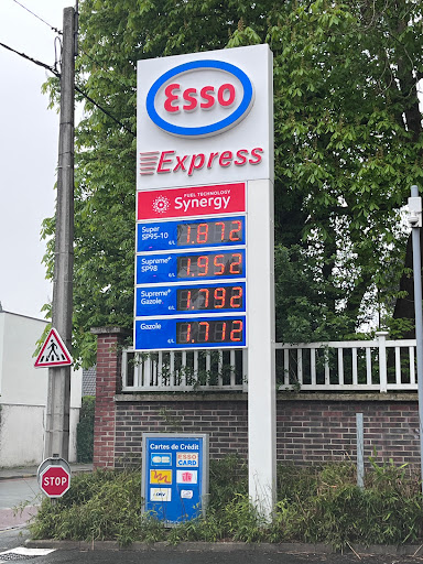 ESSO EXPRESS HIPPODROME - Thumbnail