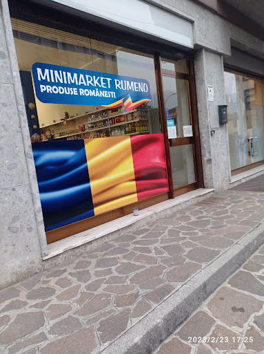 Minimarket romeno a Cisano